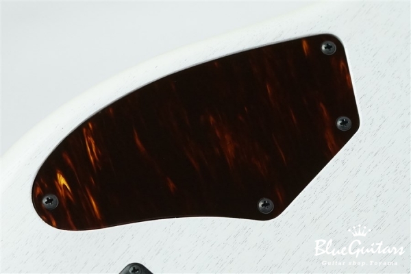 Astra Multi Scale - See-through White